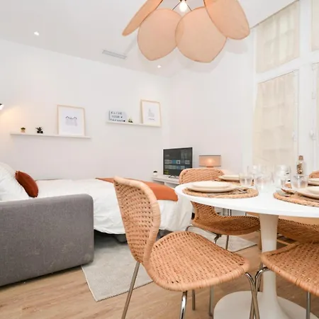 Et Equipe - 2 - Mon Groom Apartment Troyes