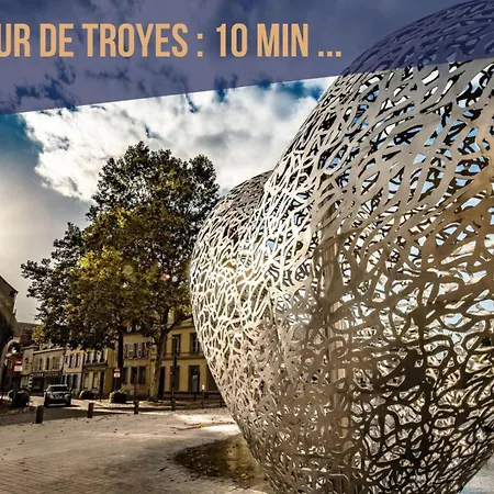 Et Equipe - 2 - Mon Groom Apartment Troyes