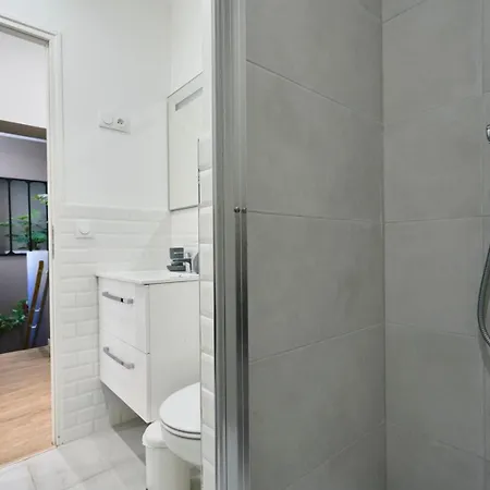 Et Equipe - 2 - Mon Groom Apartment